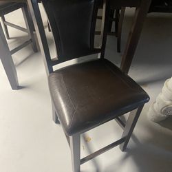 Bar Height Table And 4 Chairs