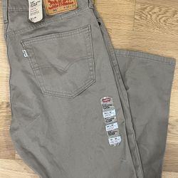 Levi’s Athletic Taper Stretch 