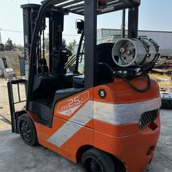Forklift LPG BAOLI KBG25 Propane Forklift Truck