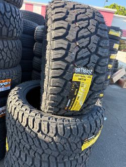 🚨‼️vendo set de llantas Lt 33x12.50 22 headway tires R/T
