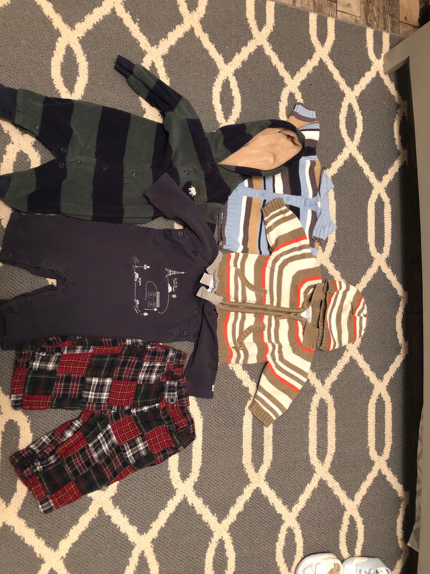 Baby boy fall/winter clothes 0-3 months