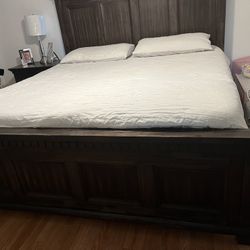 King Bed, Full Set