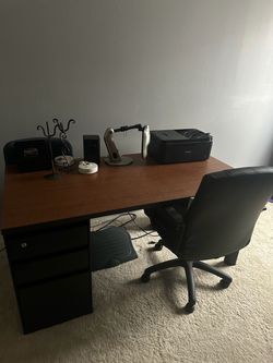Office desk and chair