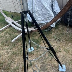 Fifth Wheel Tripod Stabilizer