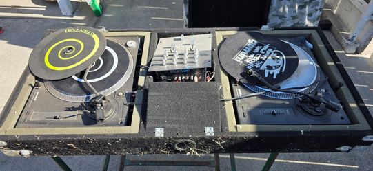 Turn Table DJ system