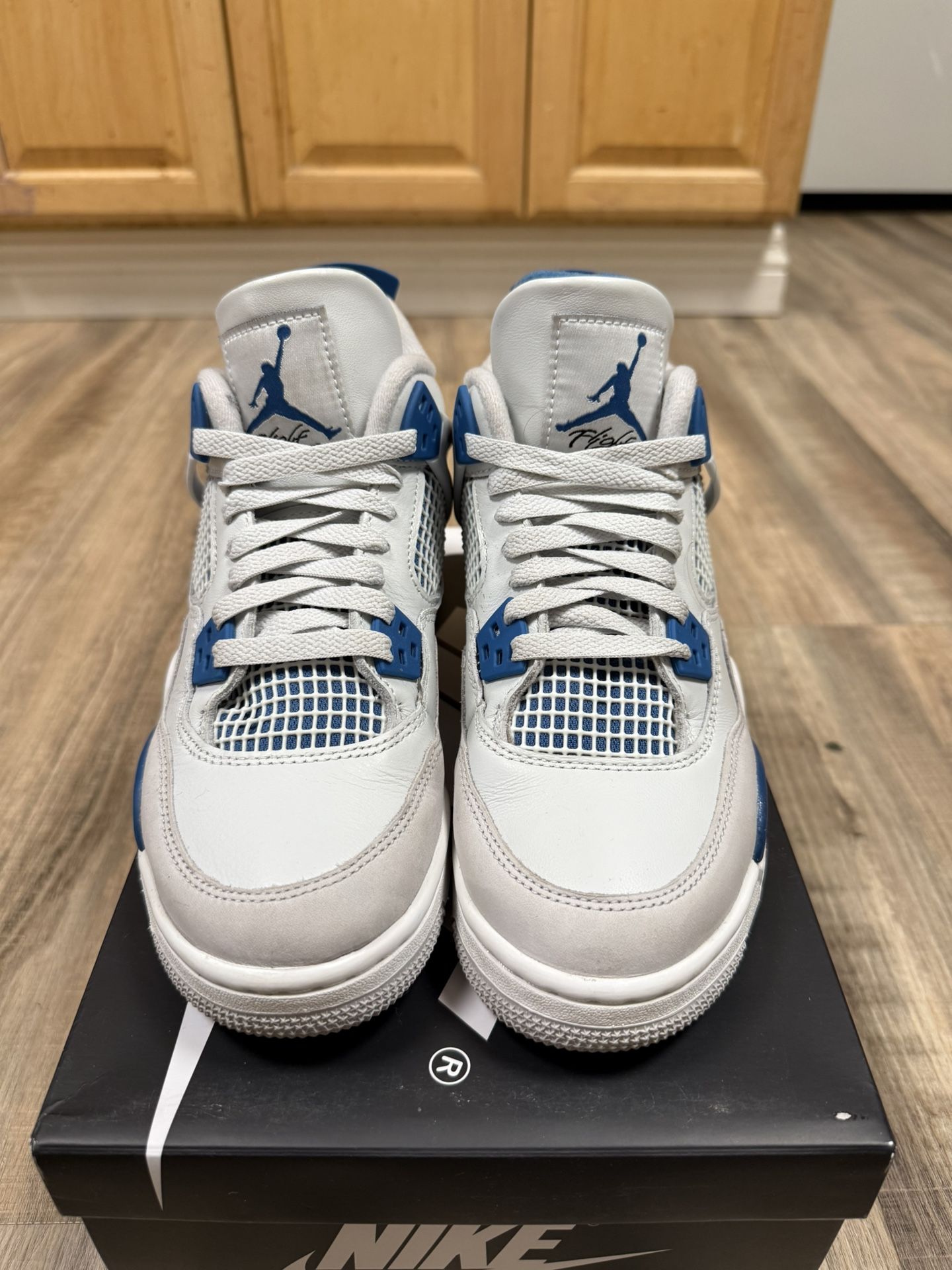 Jordan 4 Retro Military Blue (GS) (2024) Size 6Y
