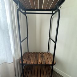 Clothes rack With Shelves