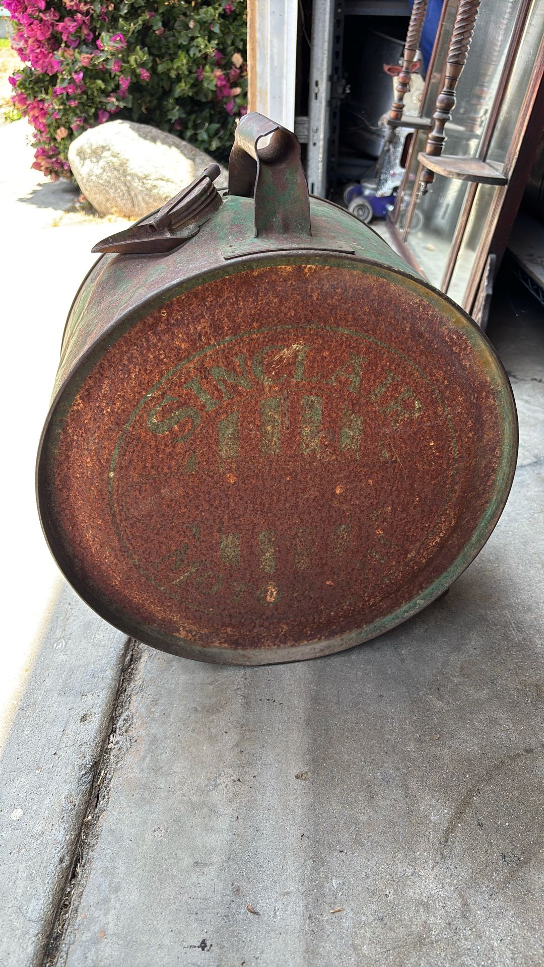 Sinclair Motor Oil Rocker Can