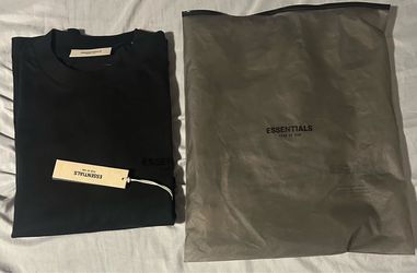 Fear of God Essentials Black T-Shirt – Brand New w/ Tags (Fits Like Large)