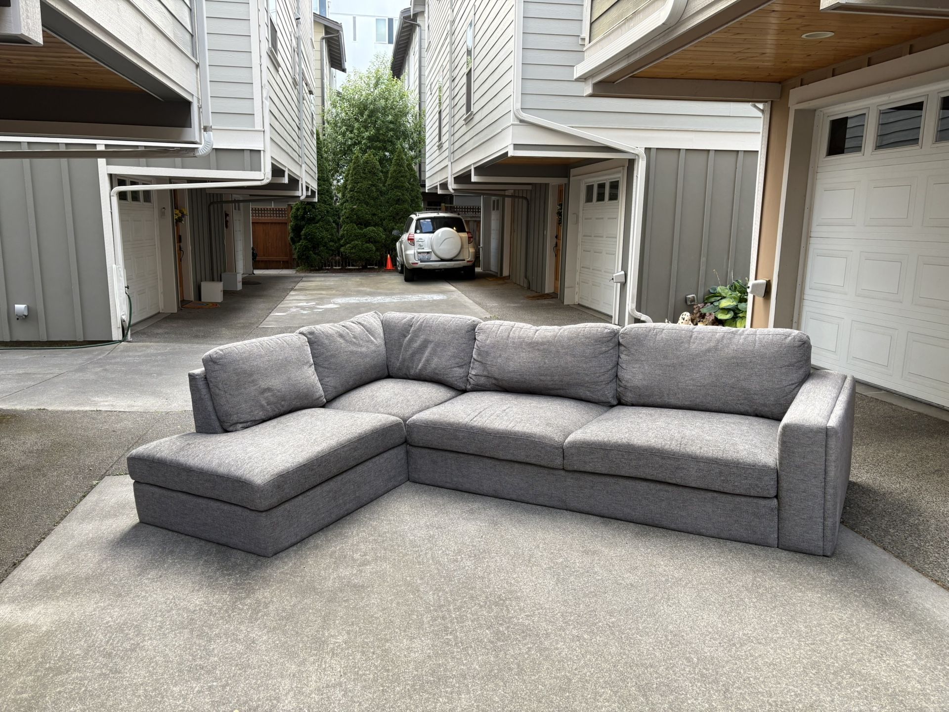 Maycen Fabric Sectional - Gray