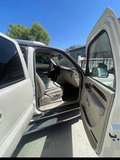 2003 Cadillac Escalade