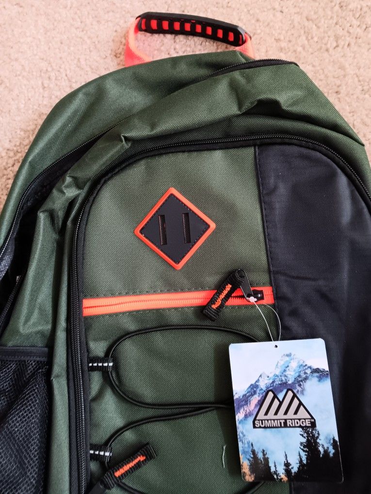 NEW BLACK/GREEN KIDS SUMMIT RIDGE BACK PACK LOTS OF POCKETS!