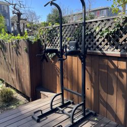 Power tower - pull up bar, dips, leg lifts