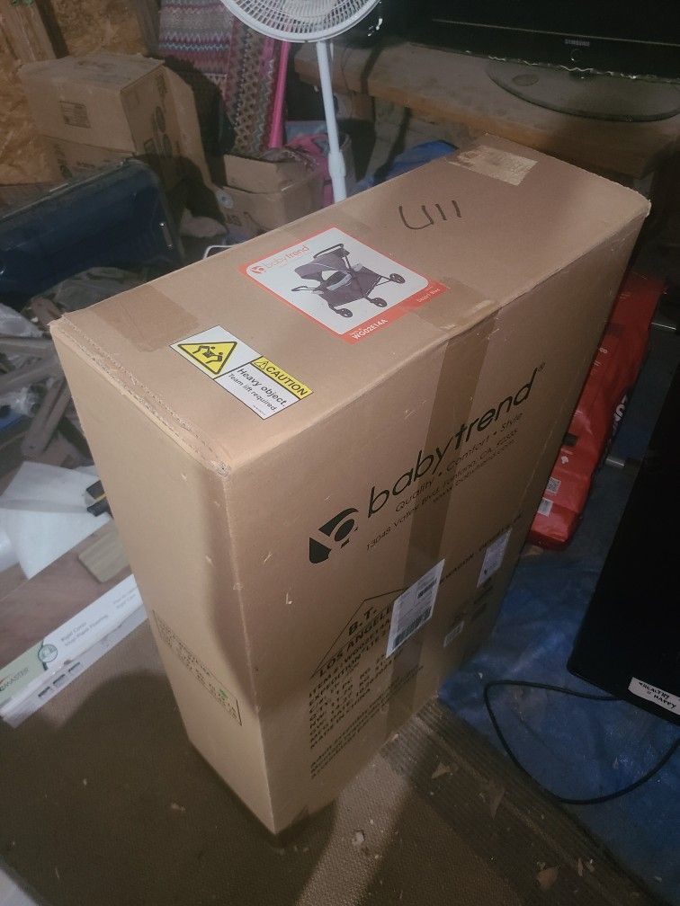 Unopened Wagon With Cover