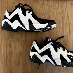 Reebok Kamakaze II OG 2021, Men’s Size 10, With Box.  Worn Twice.