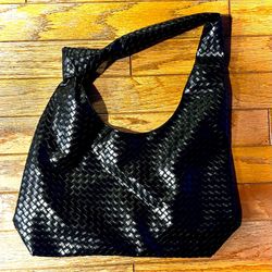 Large black hobo style purse, brand new item vinyl made by Ulta beauty
