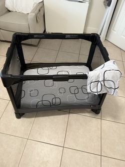 4Moms Black Playard, $75