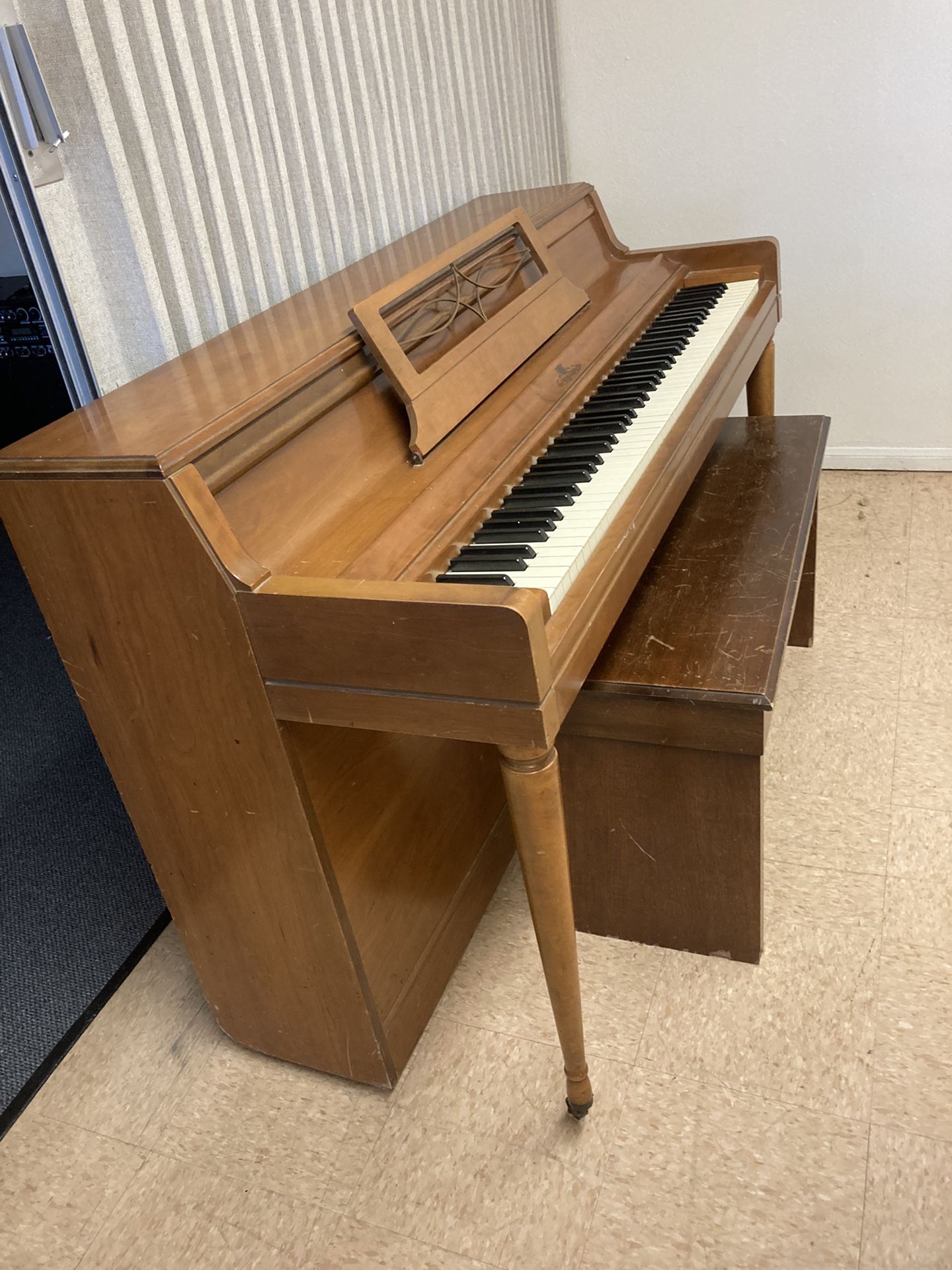 Studio Piano For Free-Uhaul