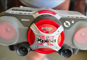 Vintage Sony Xplod portable CD/cassette boombox