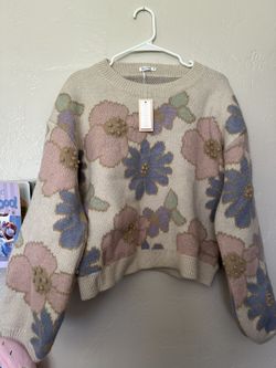 Long Sleeve/ Sweater