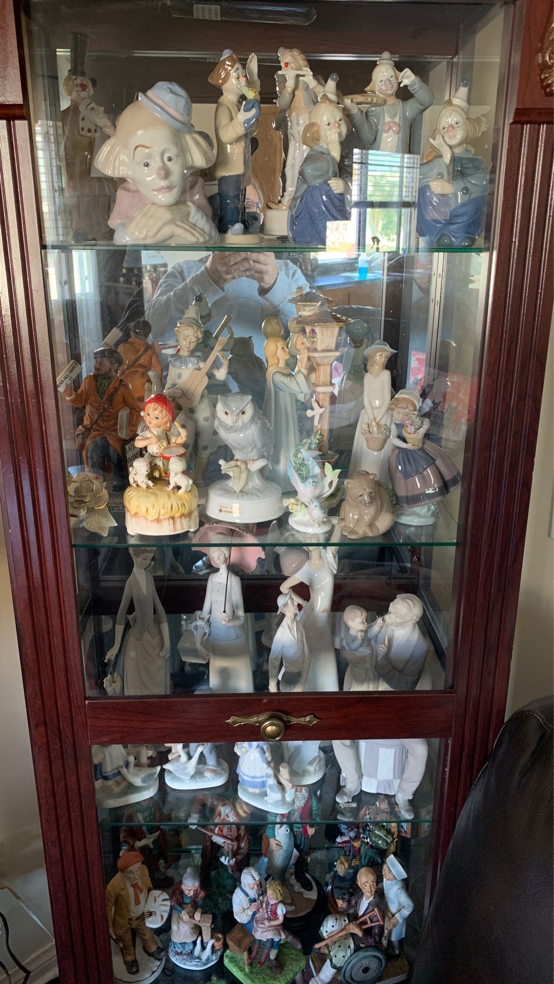 Hummel/lladro/and other high collectible big figurine.