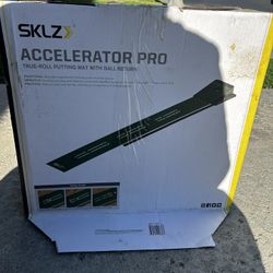 SKLZ Accelerator Pro Indoor Putting Mat