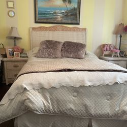 Bed Set , 2 Dressers, 2 nightstands , 1 Mirror , Bendiciones Headboard 