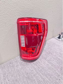 2021 to 2023 FORD F150 TAIL LIGHT RH