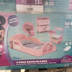 Minnie Mouse 3 piece Room in a box/ toddler bed frame(no mattress)/desk/organizer