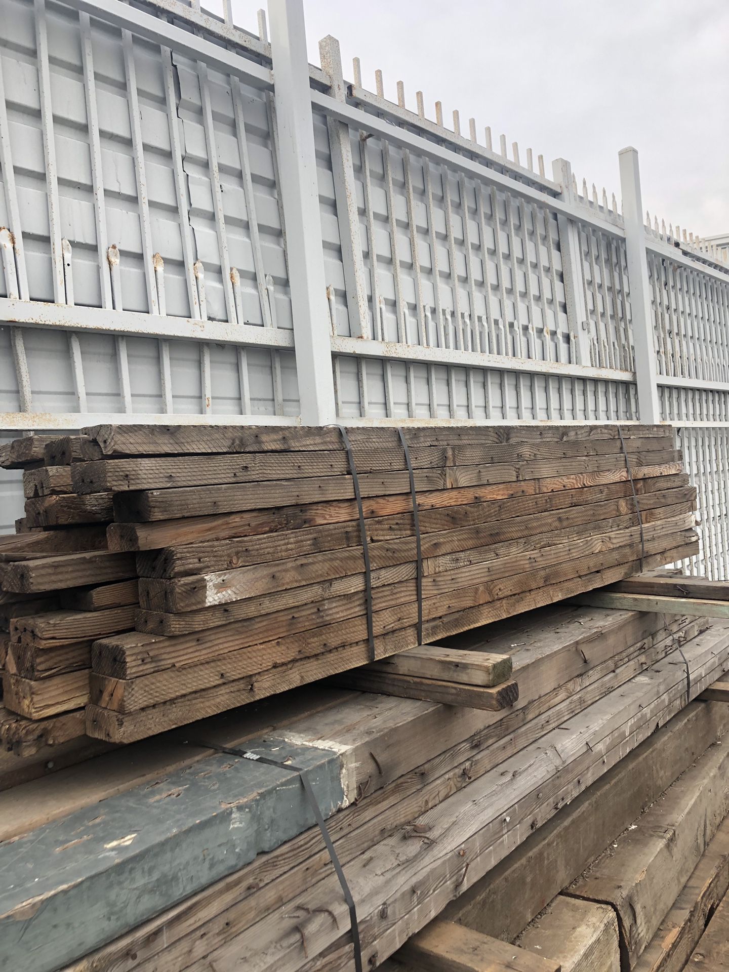 Old rustic Douglas fir 2 x 4, 2 x 6, 2 x 8 lumber for sell