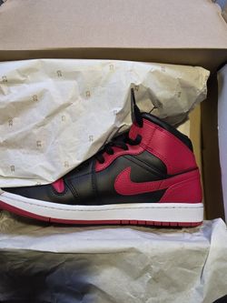 Jordan Mids Gym Red  Size 10