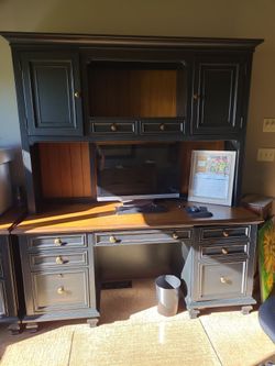 Desk with hutch
