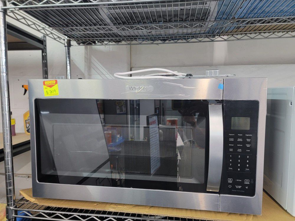 Whirlpool 30 Inch Microwave In Stainless Steel
