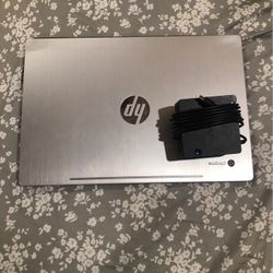hp laptop comes with charger