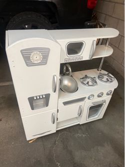 Kids play kitchen