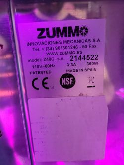 **FOR SALE: Zummo Z40C Commercial Automatic Citrus Juicer – Great Working Condition**