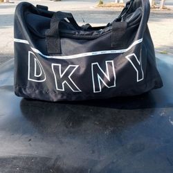 DKNY GYM DUFFLE BAG