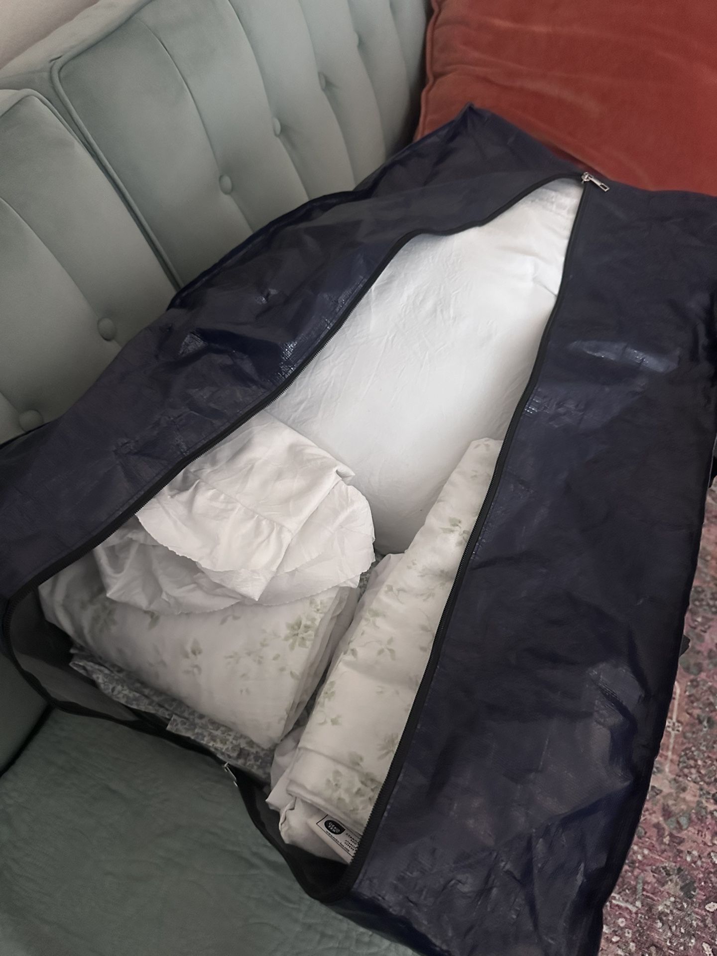 XL twin bed dorm Bedding