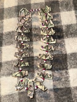 Graduation money lei $5