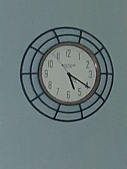 9in diameter clock