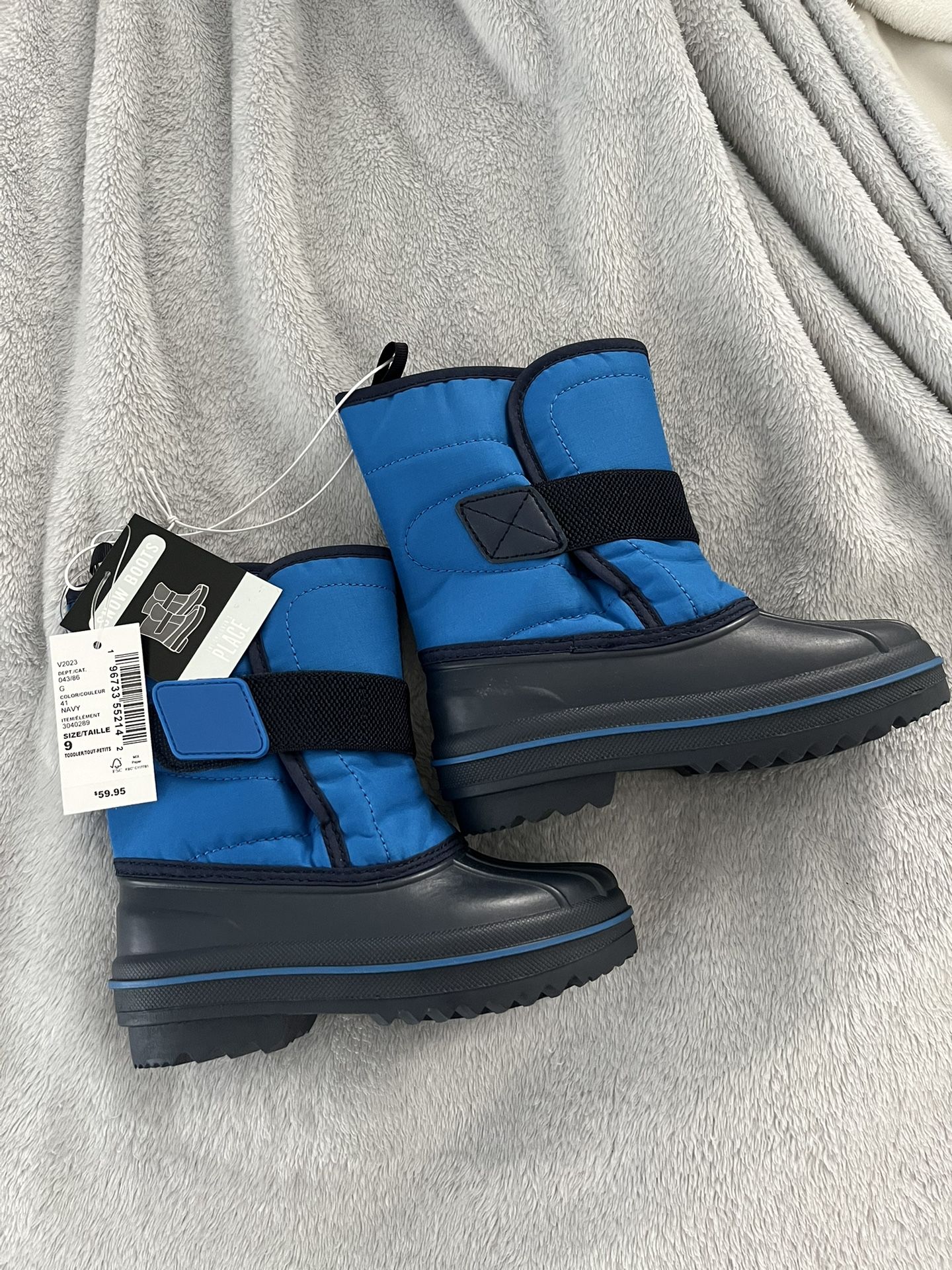 Snow Boot Blue Black Size 9 Toddler