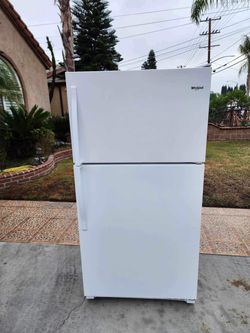 Whirlpool Refrigerator 21cu ft 33x31x66🚨👍3 MONTHS WARRANTY