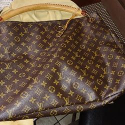 Louis Vuitton Authentic 