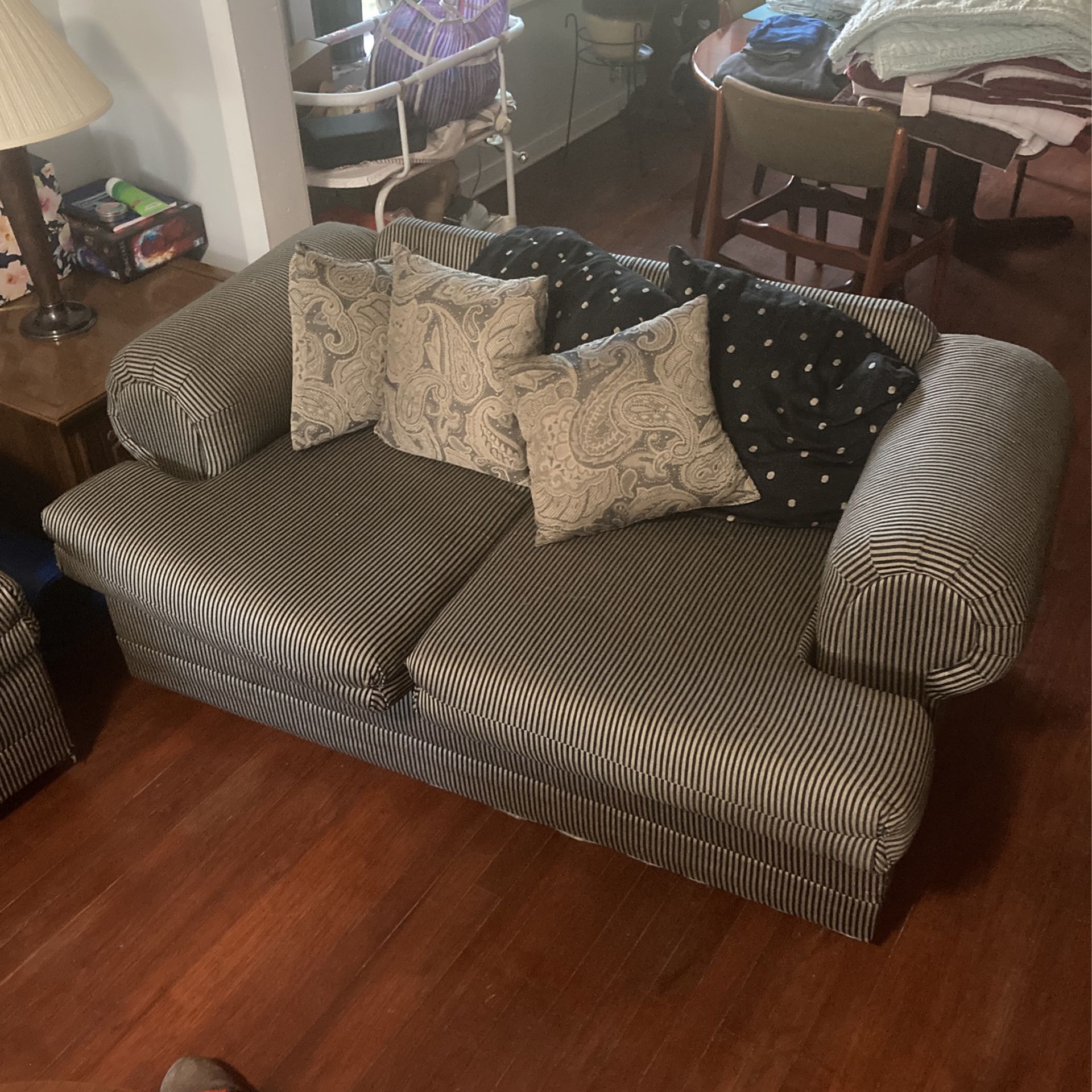 Sofa Set - 3 Pieces 
