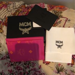 Auth Mcm Sm Wallet/card Sign https://offerup.com/redirect/?o=TGVhdGhlci5OZXc= W/tag