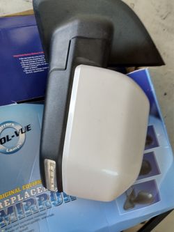 2015 Ford F-150 Driver Side Mirror Replacement 
