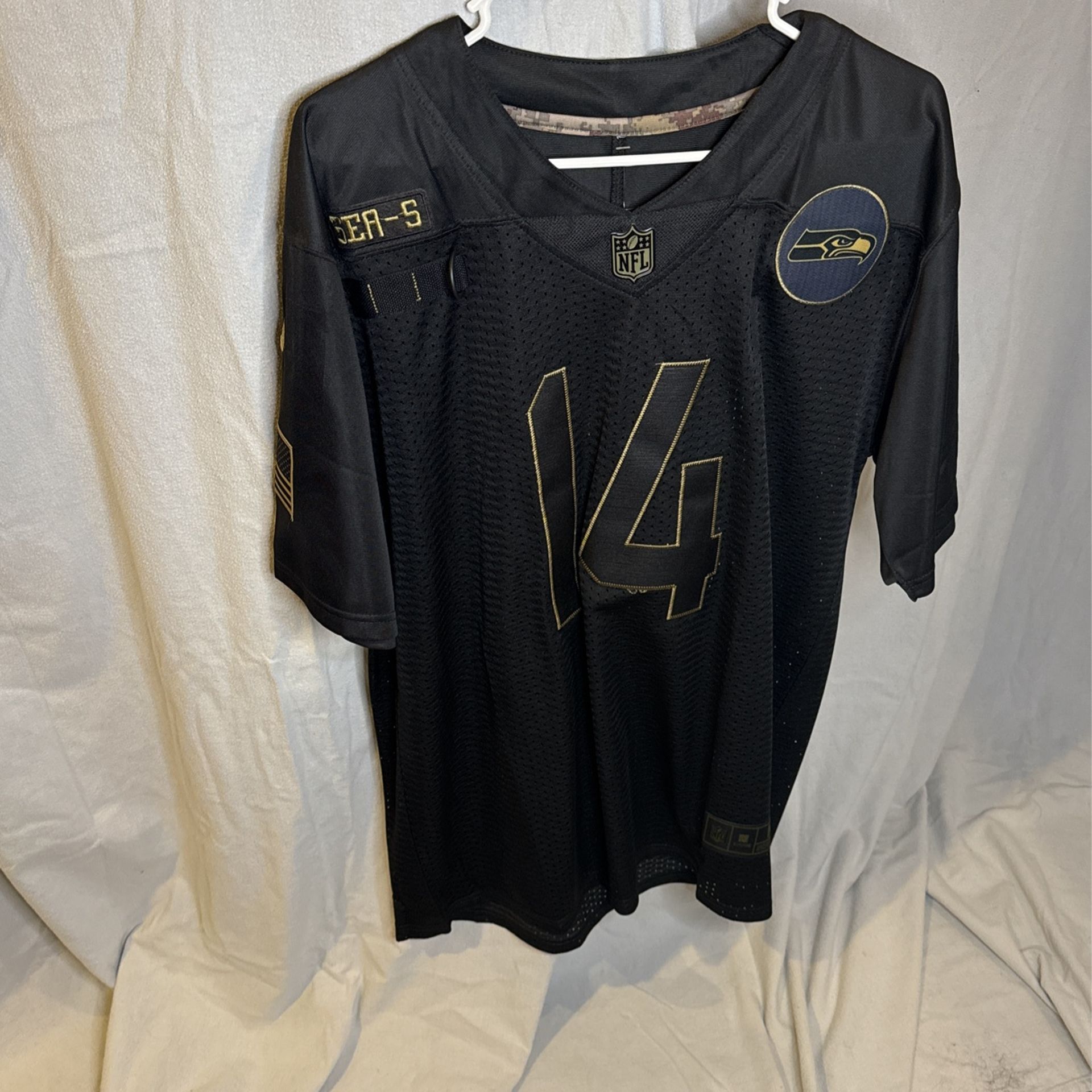 Men’s Medium Metcalf Jersey