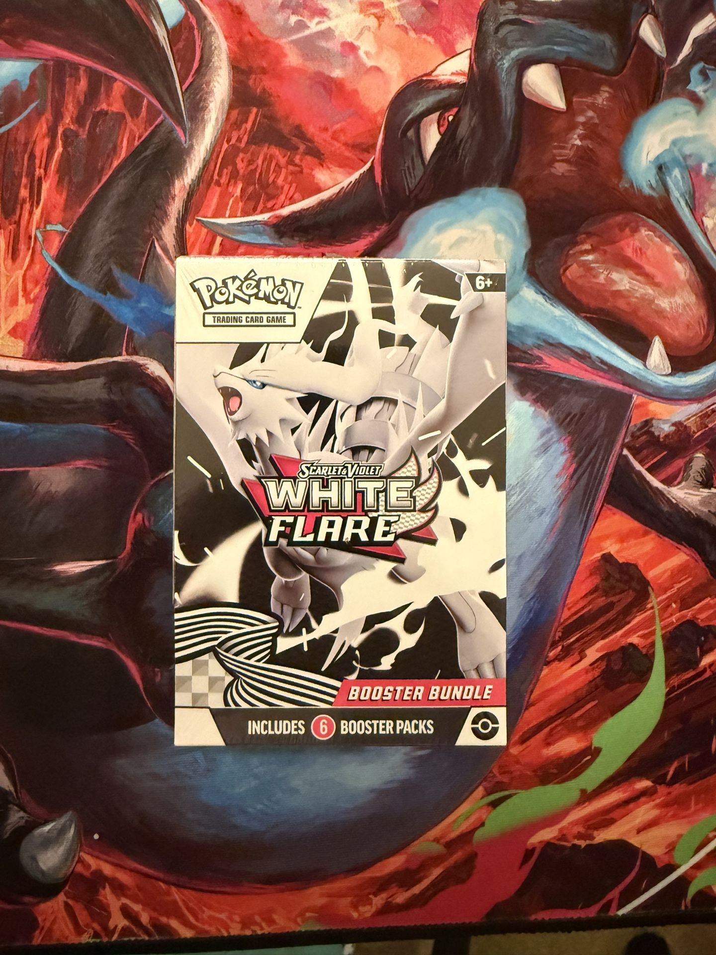 Pokemon White Flare Booster Bundle