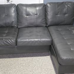 Free 3-seat Sectional