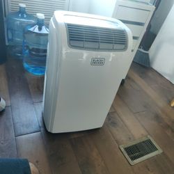 Black + DECKER AC UNIT